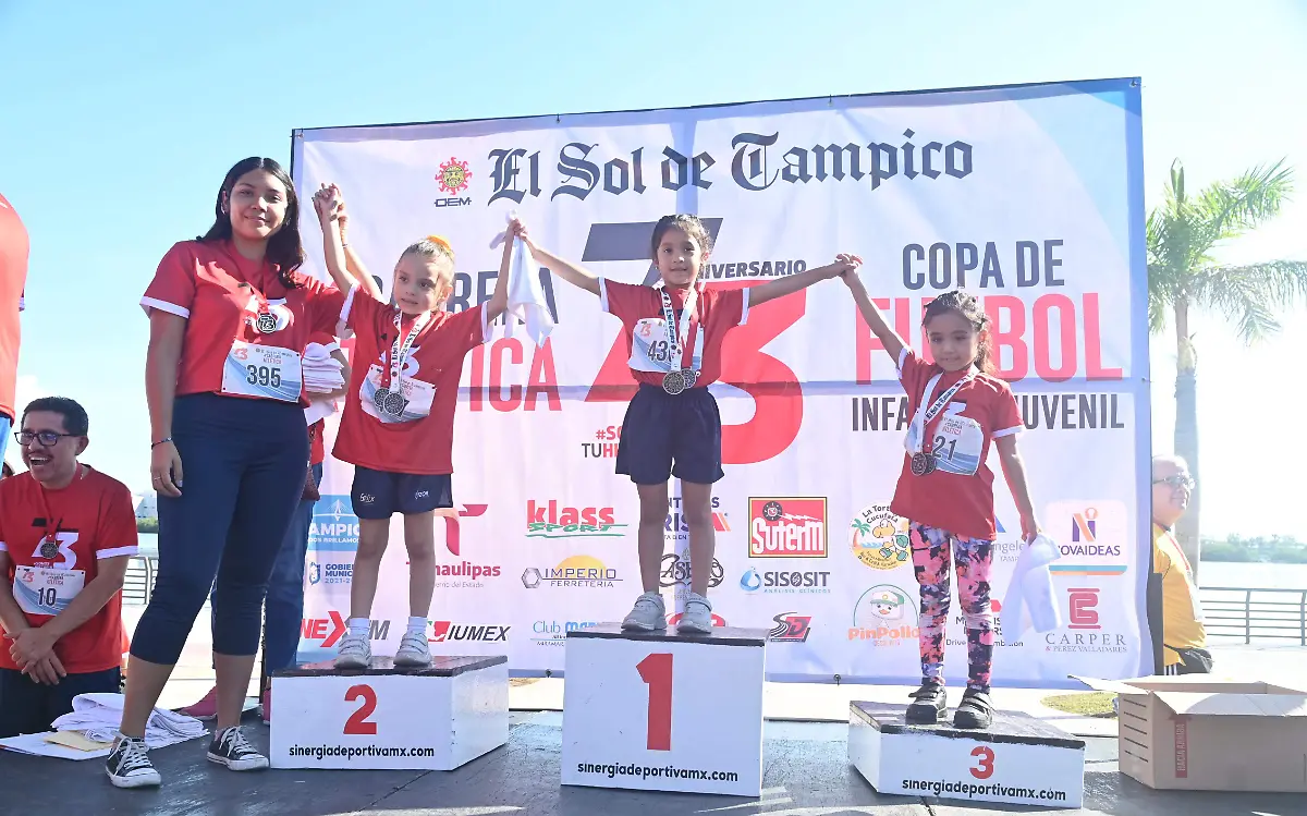 Ganadores en las categorías infantiles de la Cuarta Carrera Atlética de El Sol de Tampico Alejandro del Ángel (1)